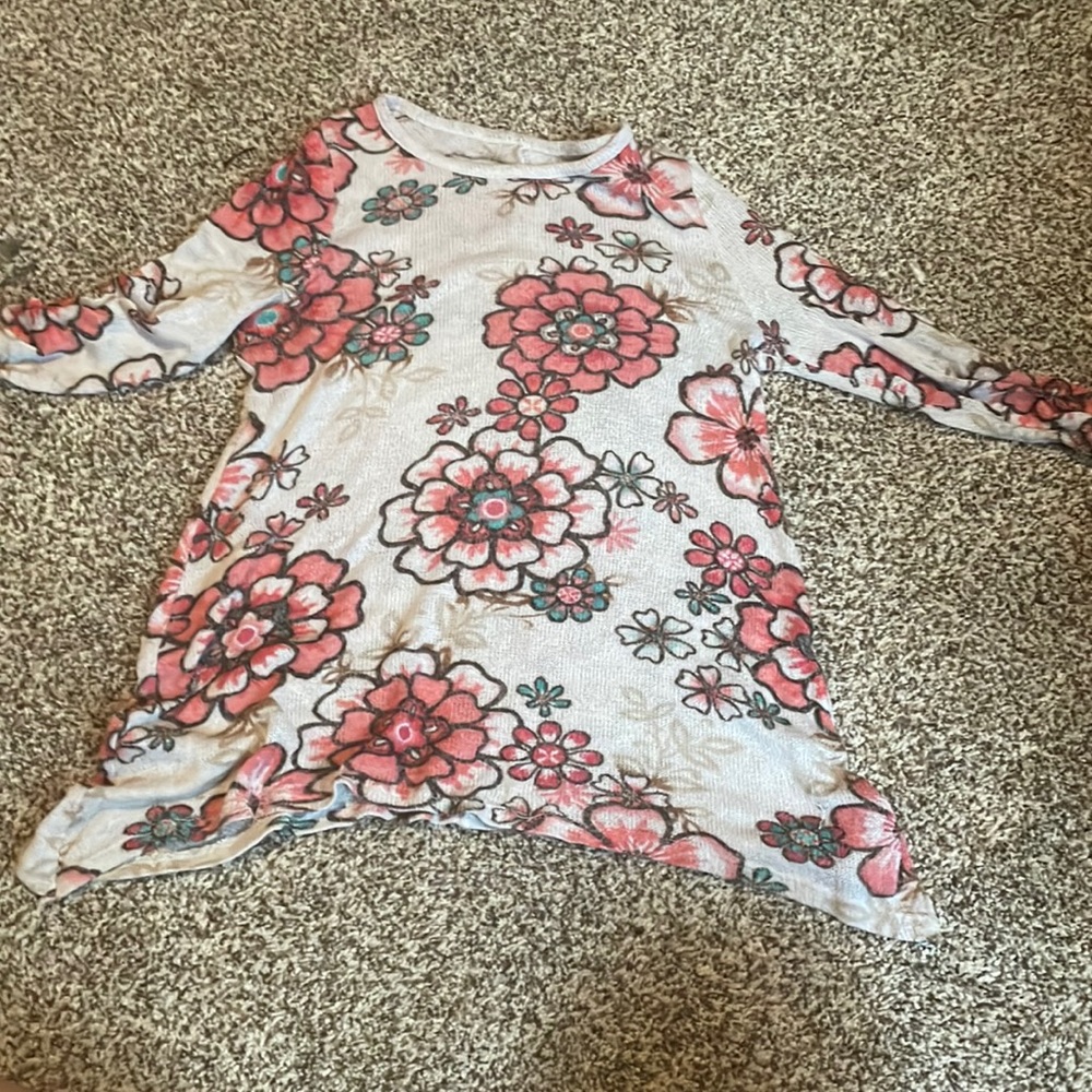 Flower print sweater